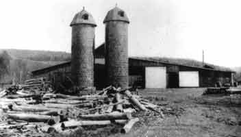 Construction of a barn, possibly at the WVSDB.
